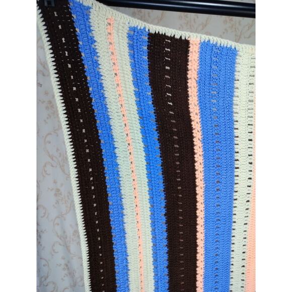 Handmade 52x39 Inches Multicolor Stripe Reversible Crochet Throw/Blanket - Picture 10 of 16